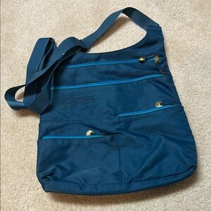 Travelon Stylish Blue/Teal Crossbody Bag